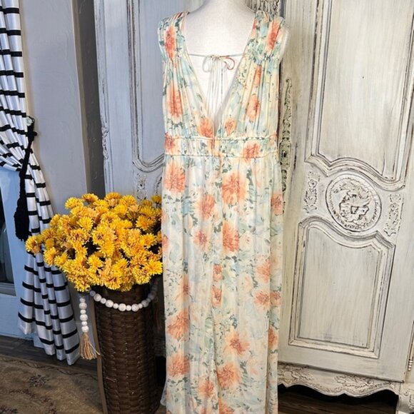 Feminine Floral Maxi Dress with Orange and Blue Accents - Picture 6 of 9